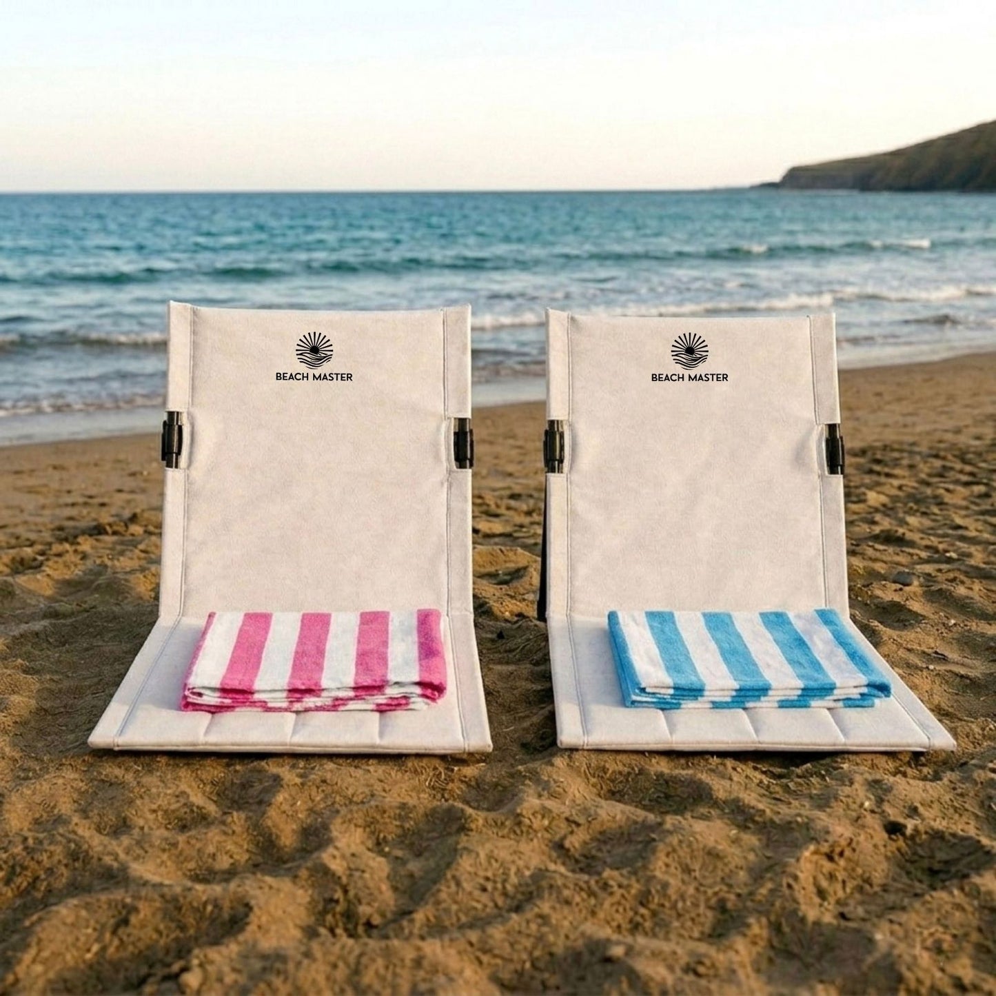 Shady Base For The Crew - 1x XL Canopy, 4x Chairs, 4x Towels
